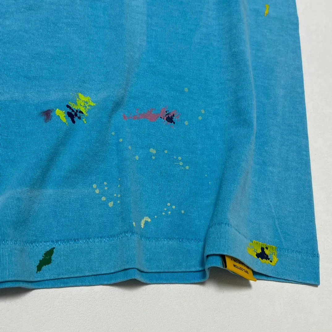 GALLERY DEPT. VINTAGE LOGO PAINTED TEE/Turquoise washed and distressed VINTAGE LOGO retro English pocket short sleeves lake blue S-XL ready-to-wear dyeing, hand-sewn and smeared with horseradish and fried with salt, very heavy industry, manufacturing dark and light fading technology, hand-splashed ink graffiti, genuine acrylic material